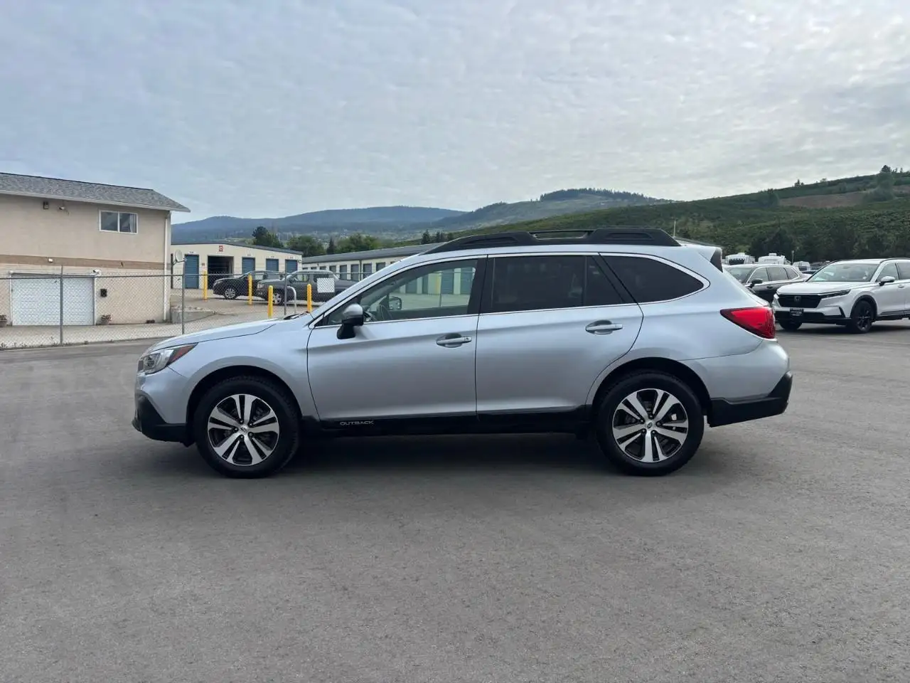 Subaru OUTBACK fotografie Subaru OUTBACK