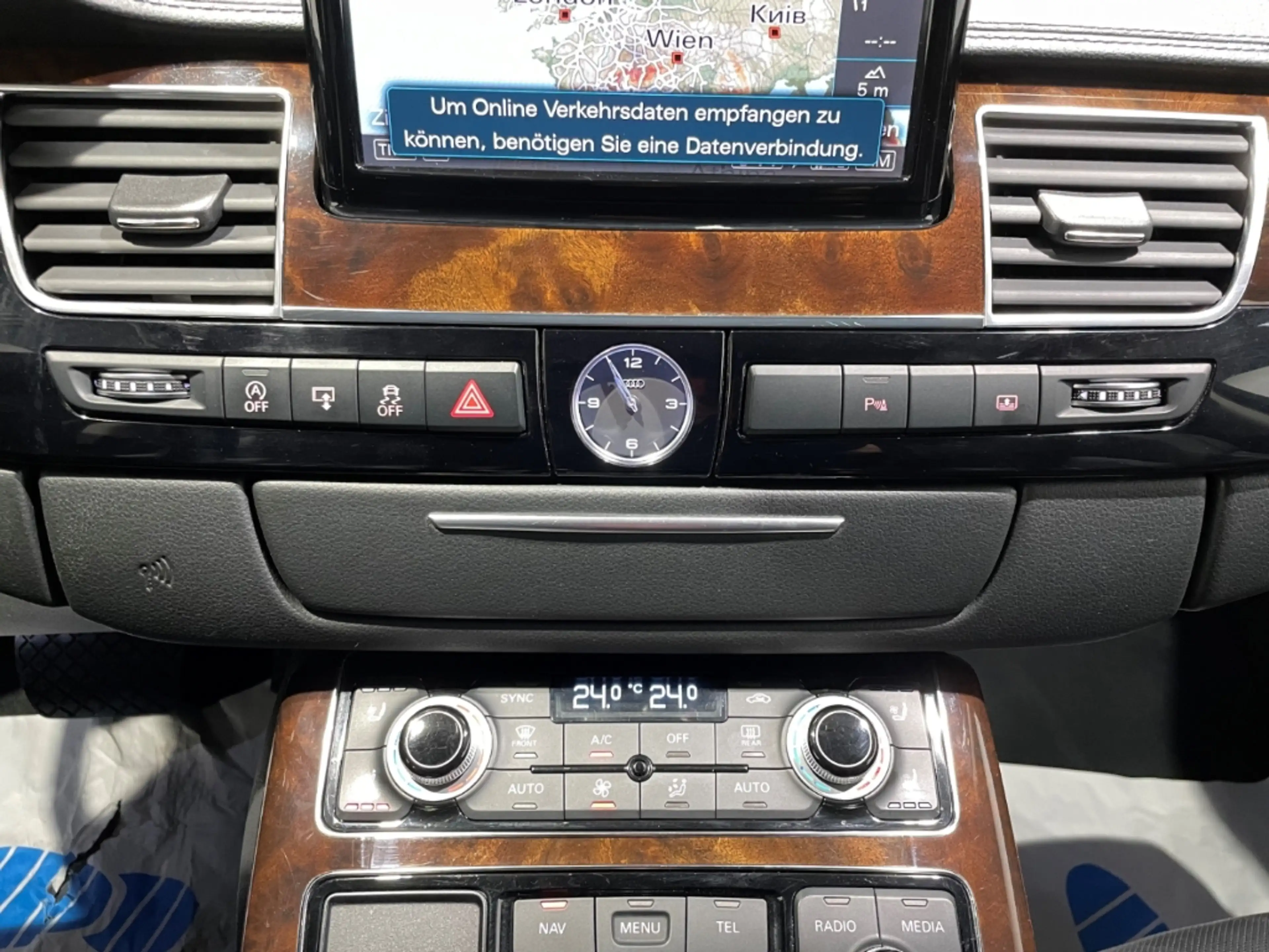 Audi A8 3.0 TDI Quattro Automatik EU6 Leder LED ACC — photo 15