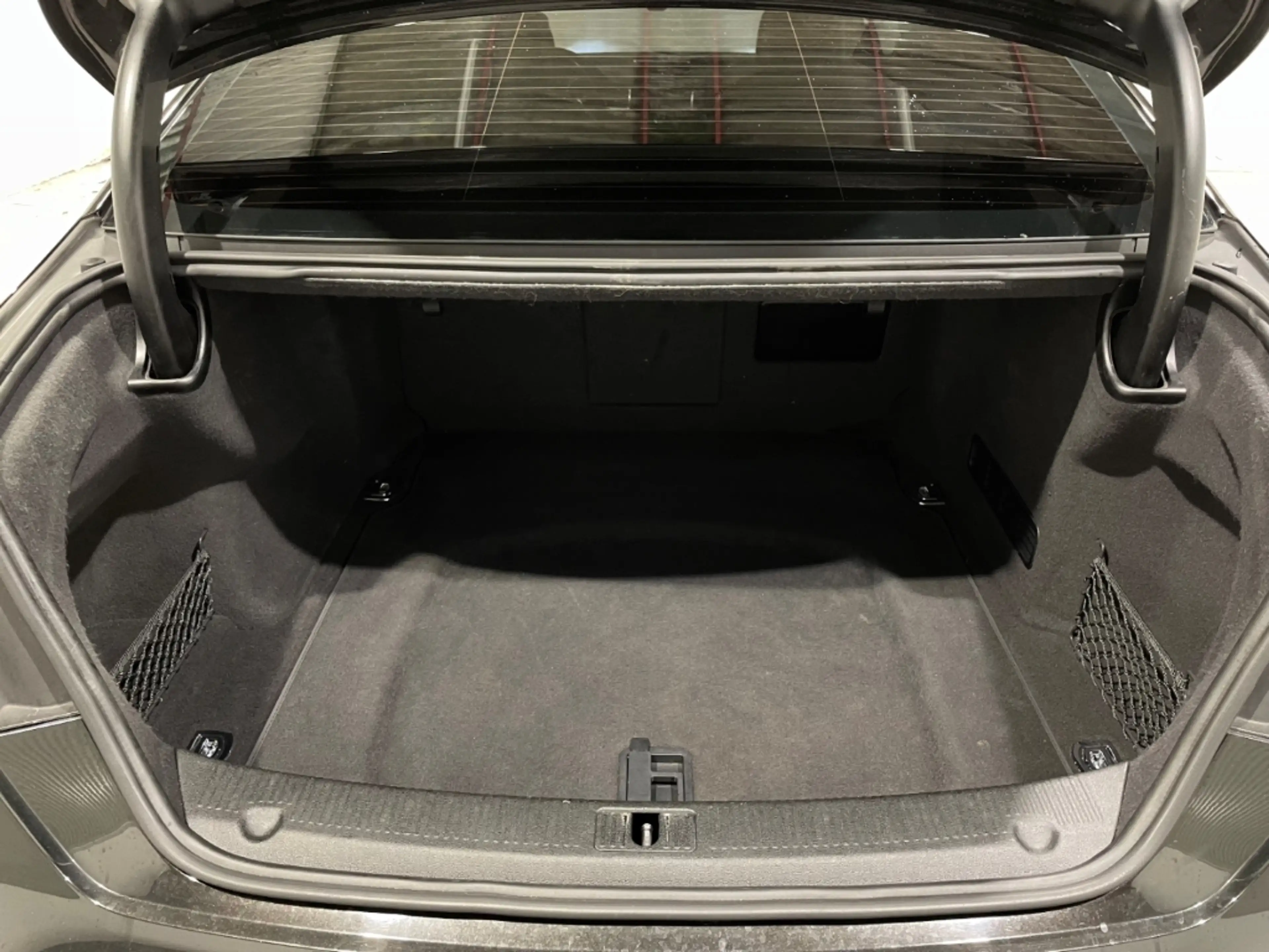 Audi A8 3.0 TDI Quattro Automatik EU6 Leder LED ACC — photo 9
