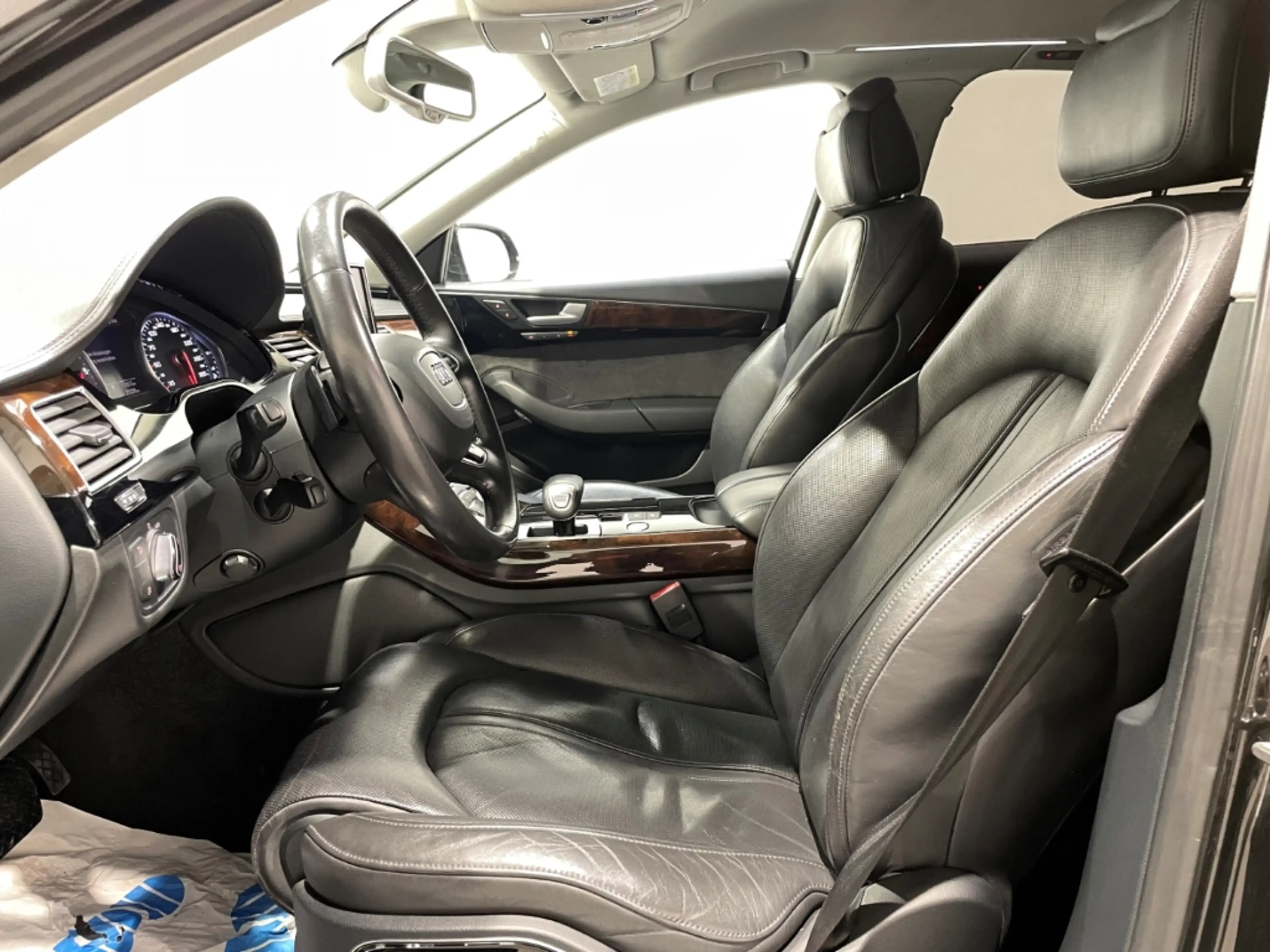 Audi A8 3.0 TDI Quattro Automatik EU6 Leder LED ACC — photo 5