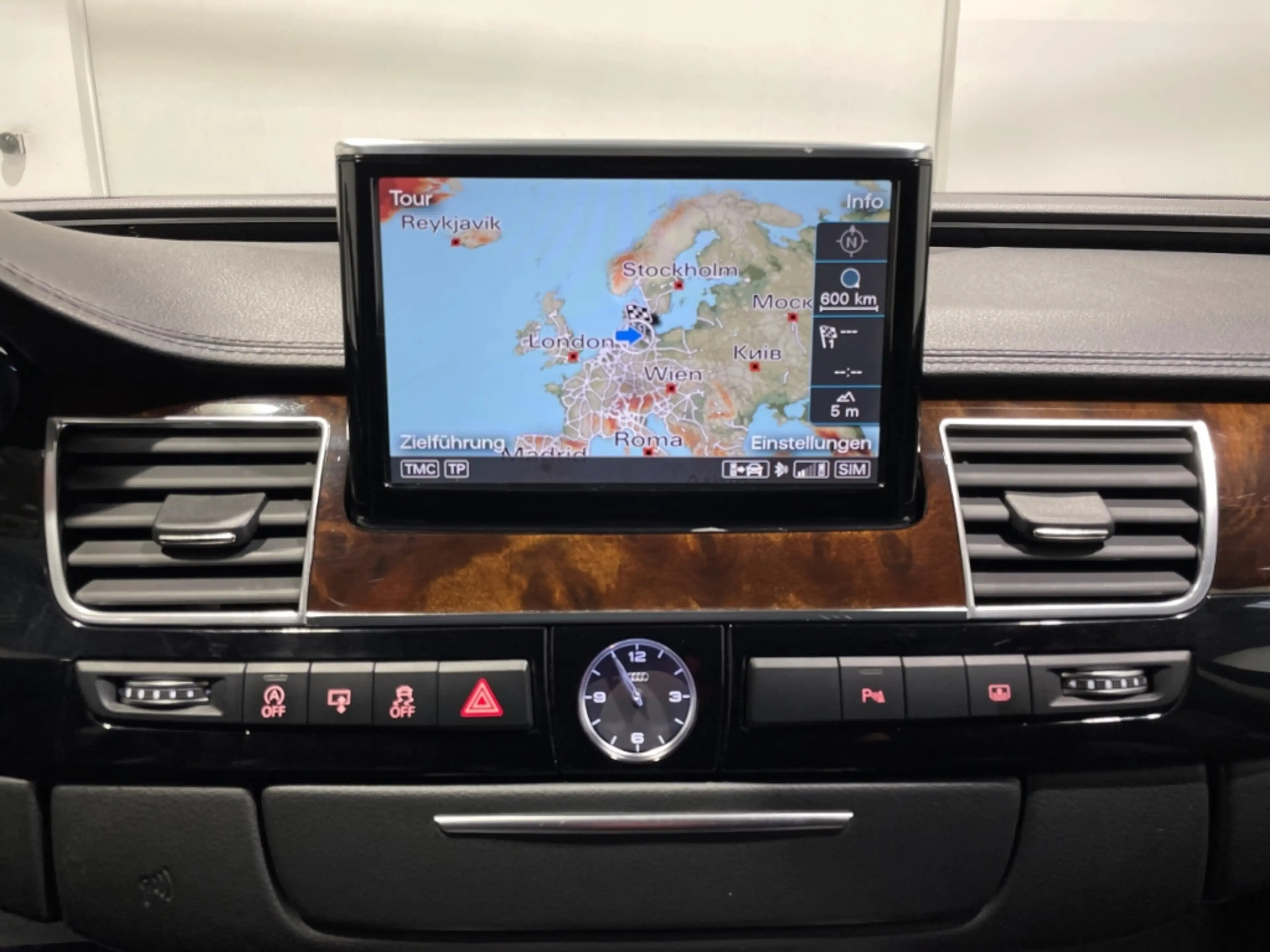 Audi A8 3.0 TDI Quattro Automatik EU6 Leder LED ACC — photo 14