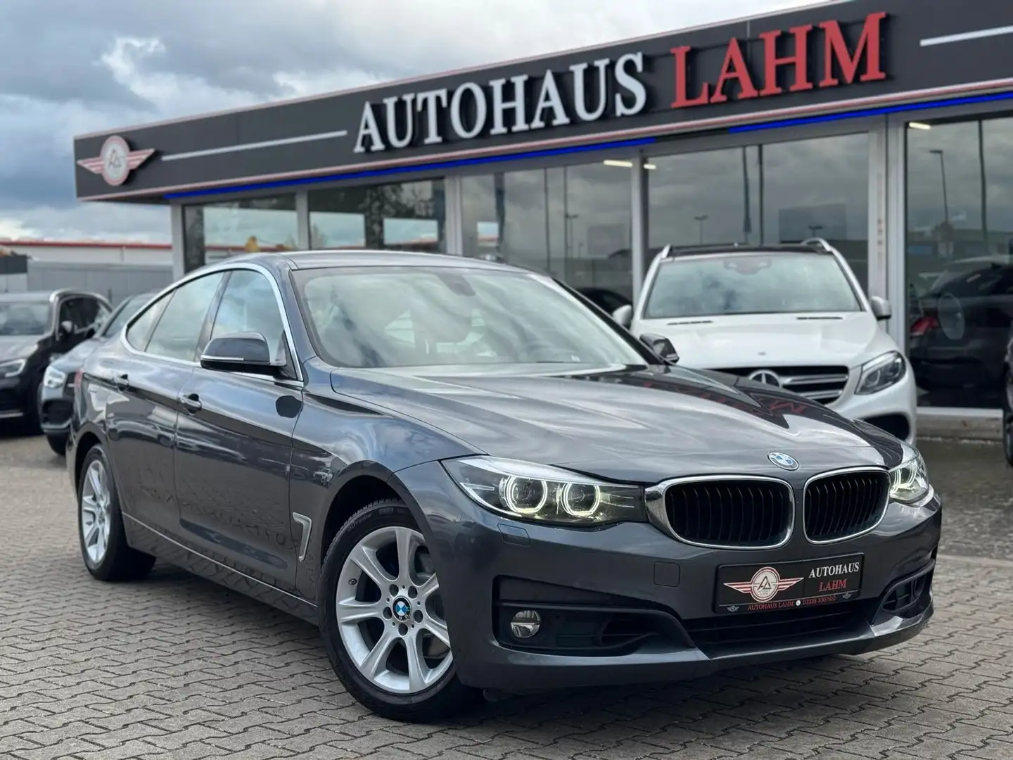 BMW 320 "STEPTRONIC"LEDER"LED"NAVI"SHZ" Grau - 1