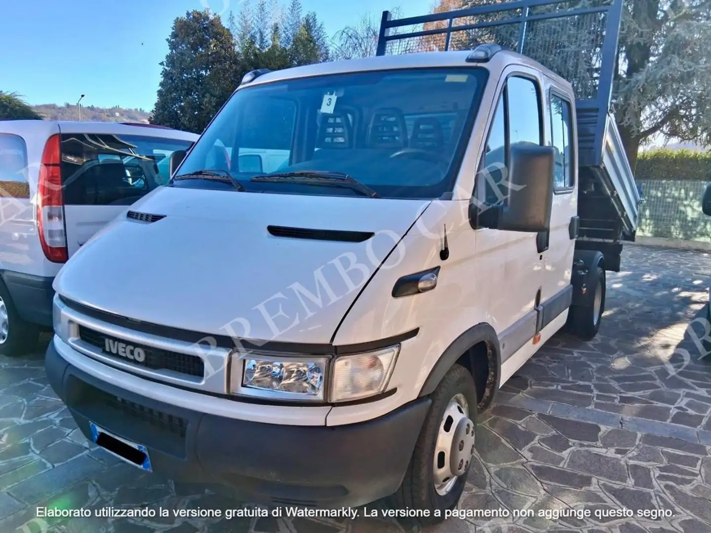 Iveco Daily 35 2.3 Hpt PM-DC Cabinato Bianco - 2