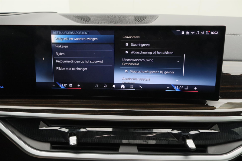 BMW X5 xDrive50e 490pk Automaat M-Sport [ LUCHTVERING+TRE — photo 36
