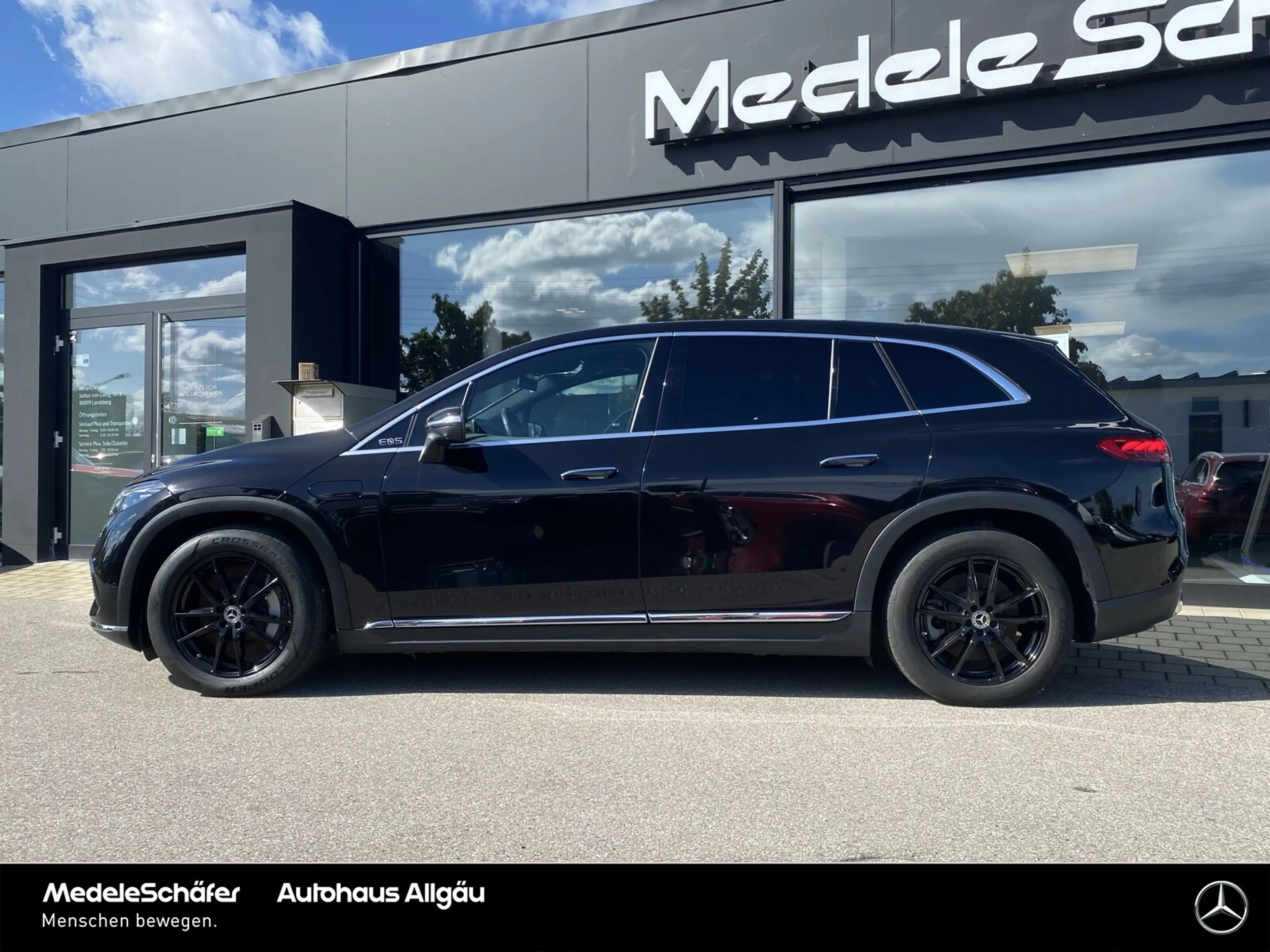 Mercedes-Benz EQS SUV EQS SUV 450+ Air Dist AHK Pano Memo Burme DLight — photo 2
