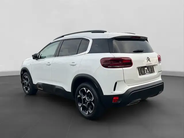 Citroen C5 Aircross view 3