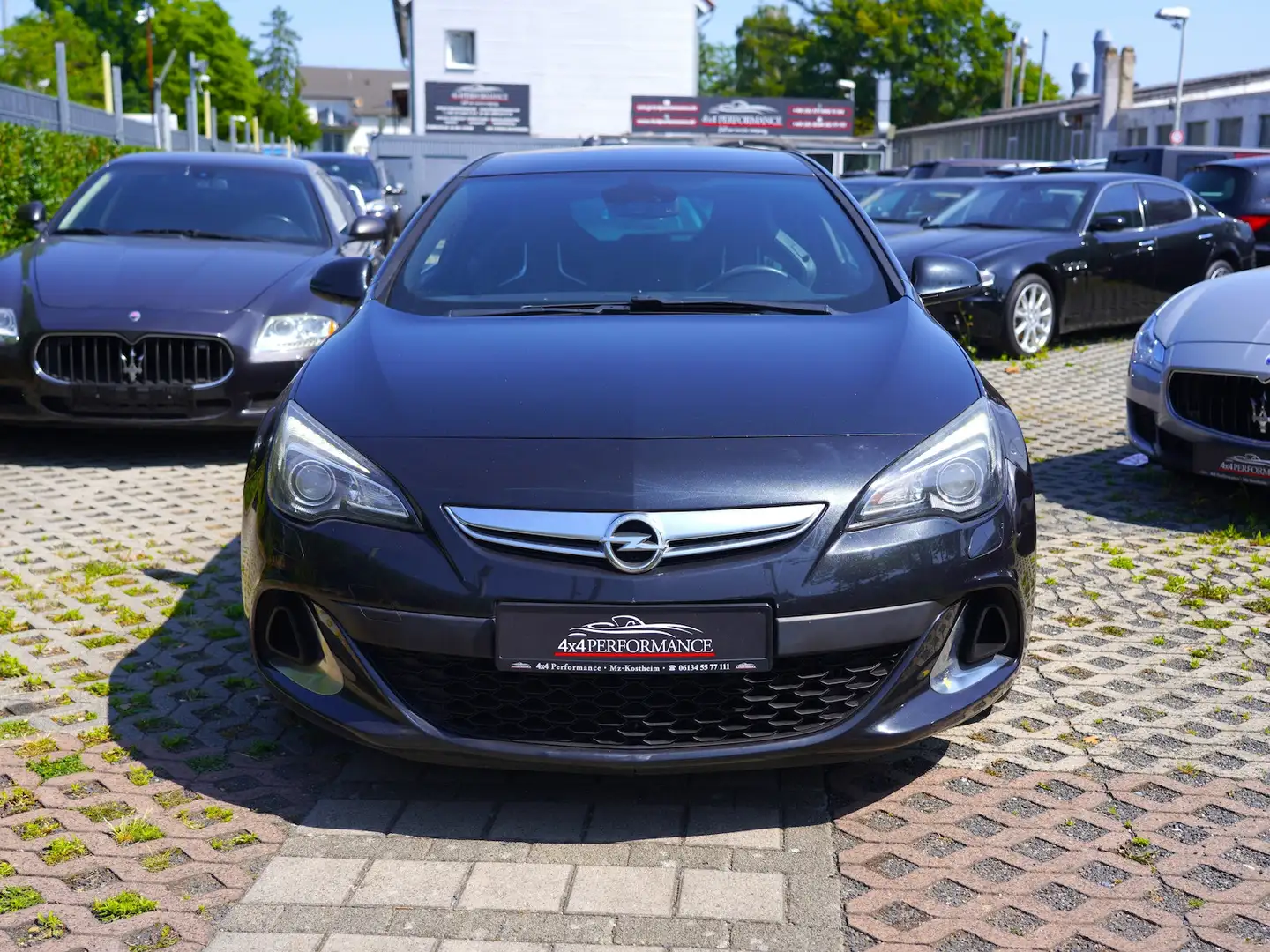 Opel Astra J GTC OPC Turbo RECARO~BREMBO~Black*94TKM* Zwart - 2