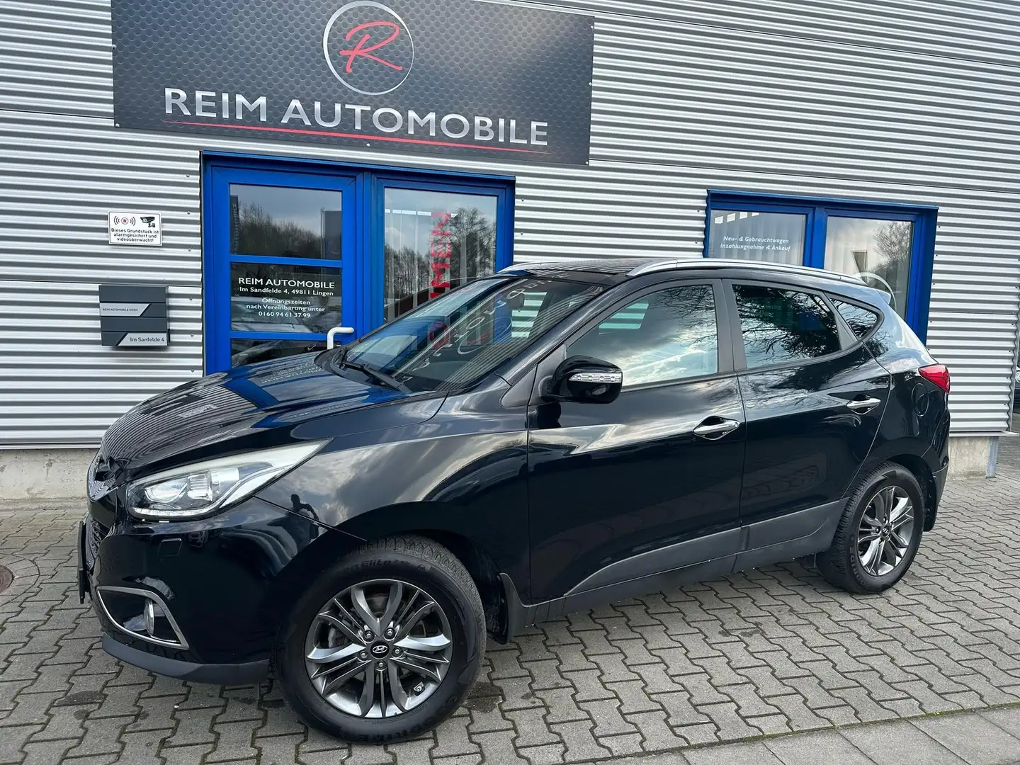 Hyundai iX35 1.6 "Style" AWD *NAVI*KAMERA*SHZ*LEDER*SCHECKHEFT Černá - 2