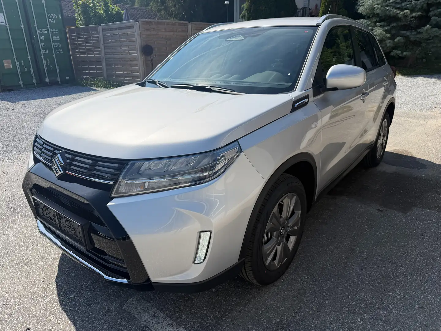 Suzuki Vitara Vitara 1,4 Hybrid ALLGRIP shine shine Silber - 1