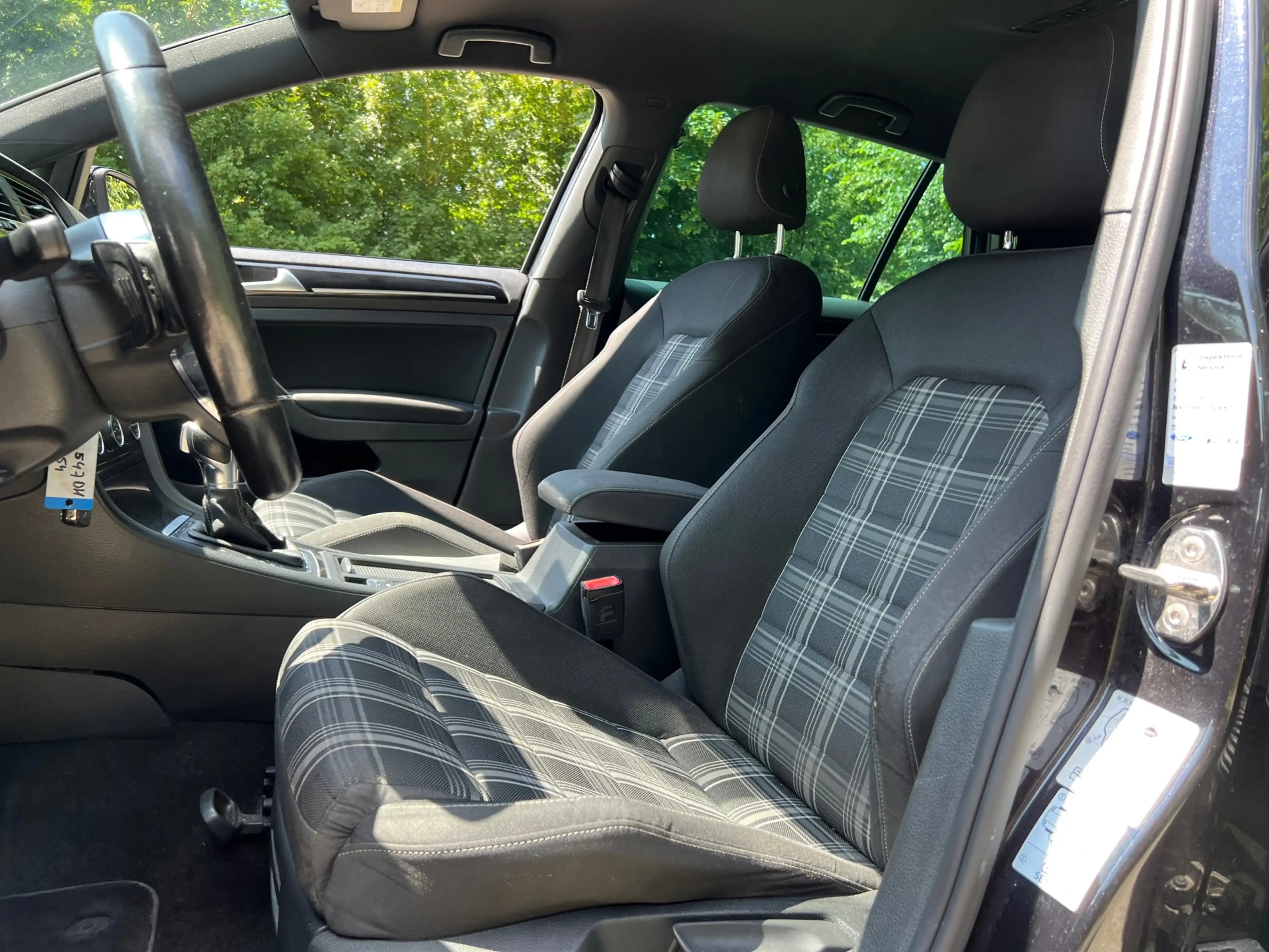Volkswagen Golf GTD 2.0 TDI | Cruise + Clima + Navi + Soundbox — photo 13