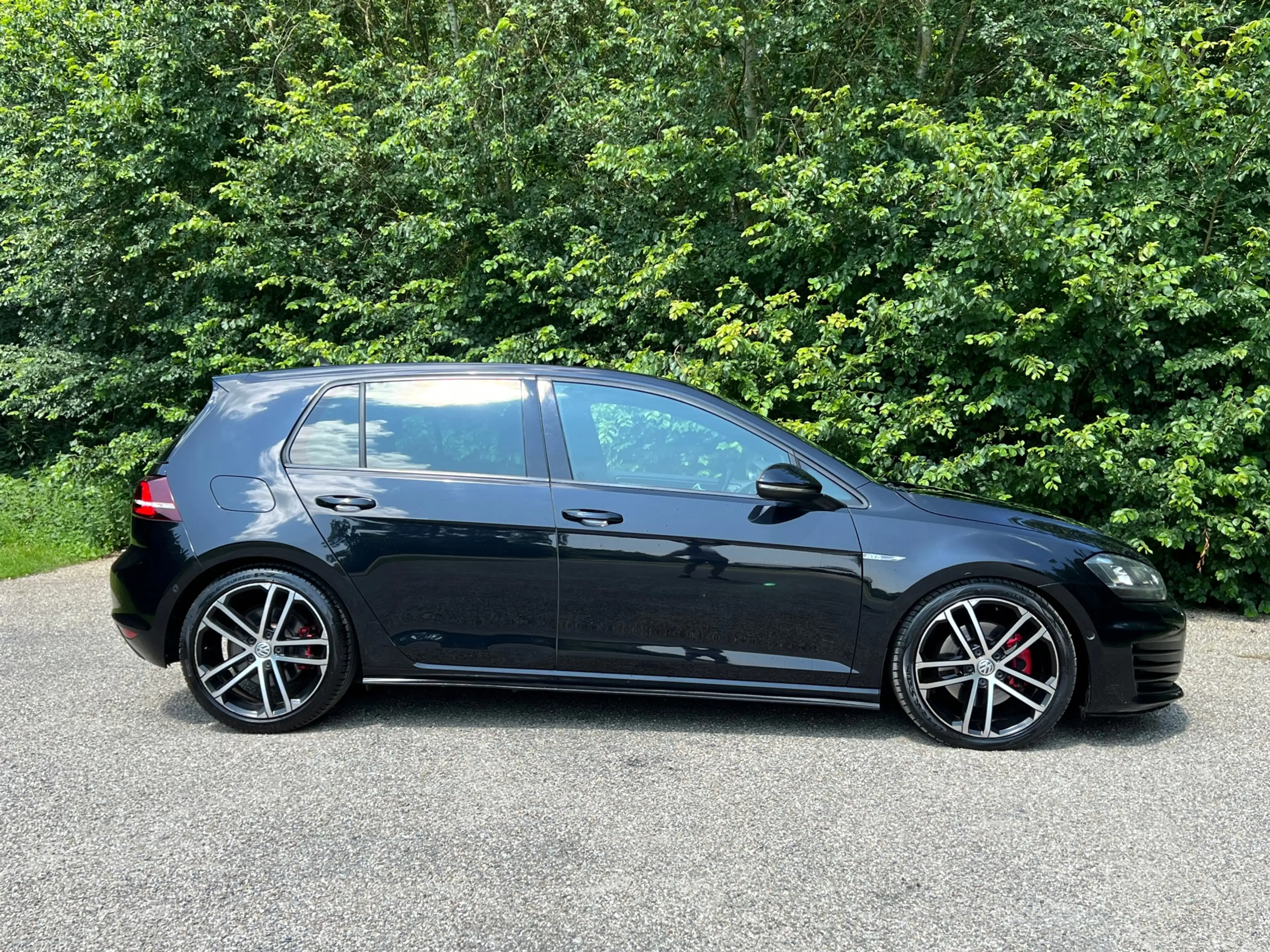 Volkswagen Golf GTD 2.0 TDI | Cruise + Clima + Navi + Soundbox — photo 2