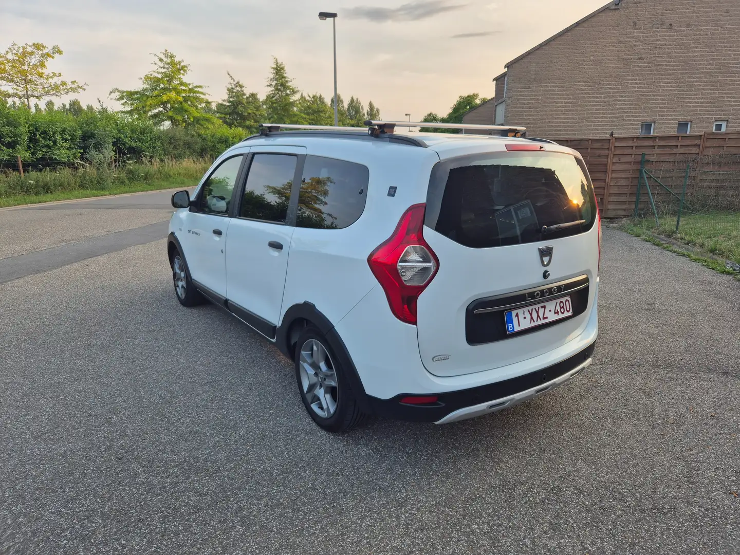 Dacia Lodgy Lodgy Stepway 1.3 TCe GPF 7pl. (EU6.2) Blanc - 2