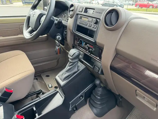 Toyota Land Cruiser GRJ 79 DC LX 40th Automatik SOFORT Ansicht 18