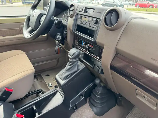 Toyota Land Cruiser GRJ 79 DC LX 40th Automatik SOFORT Ansicht 8