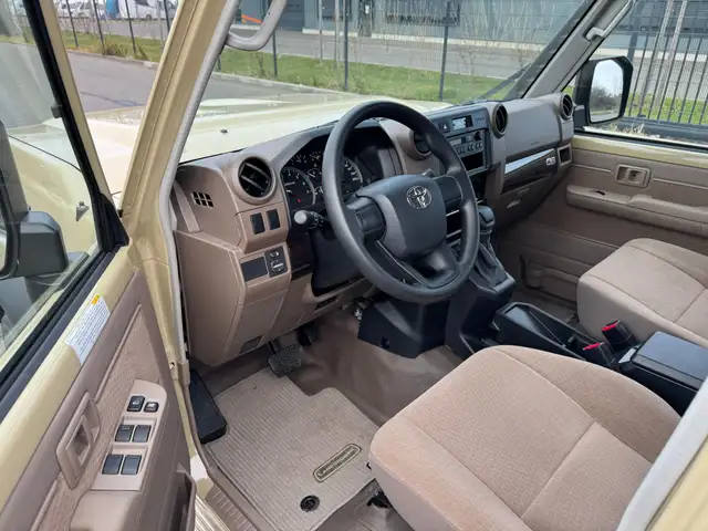 Toyota Land Cruiser GRJ 79 DC LX 40th Automatik SOFORT Ansicht 15