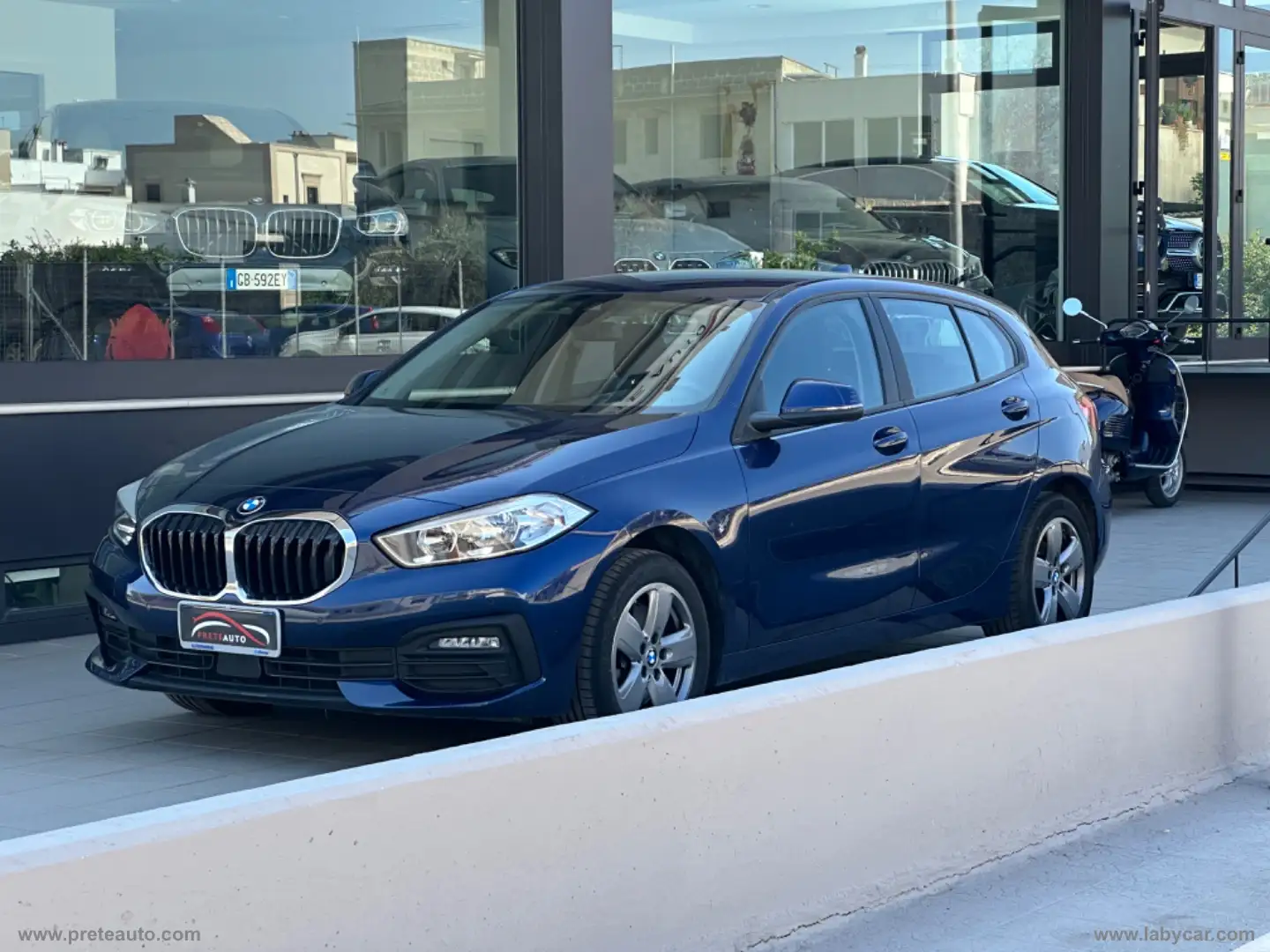 BMW 116 116d 5p. AUT. Blau - 1