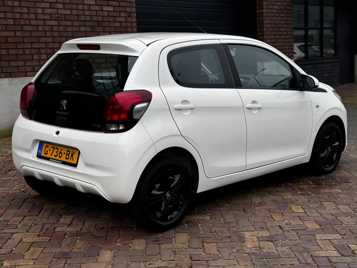 Peugeot 108 1.0 e-VTi Active / Airco / Bluetooth / 1e Eigenaar Wit - 2