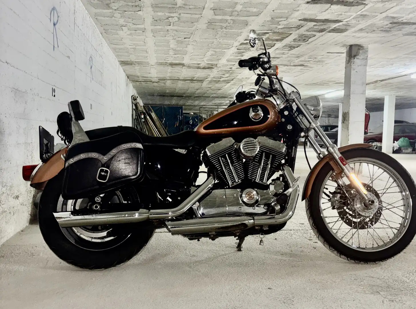 Harley-Davidson Sportster 1200 XL 1200C Sportster Custom, 105th Anniversary E - 1