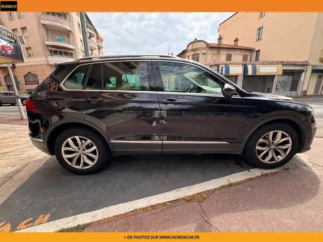 Volkswagen Tiguan view 5