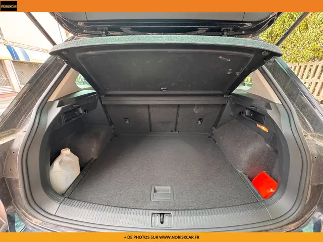 Volkswagen Tiguan view 21