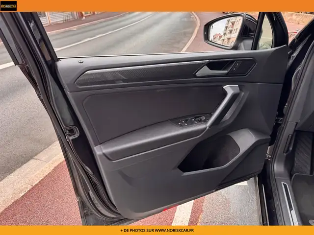Volkswagen Tiguan view 13