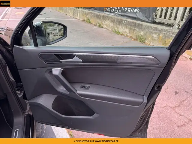 Volkswagen Tiguan view 16