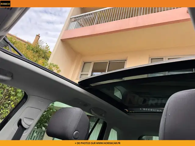 Volkswagen Tiguan view 14