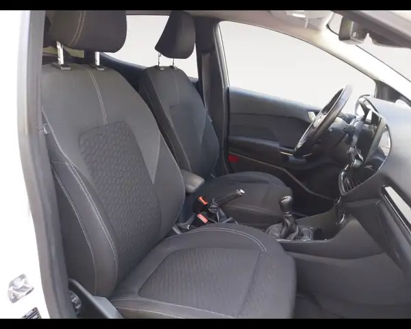 Ford Fiesta view 15