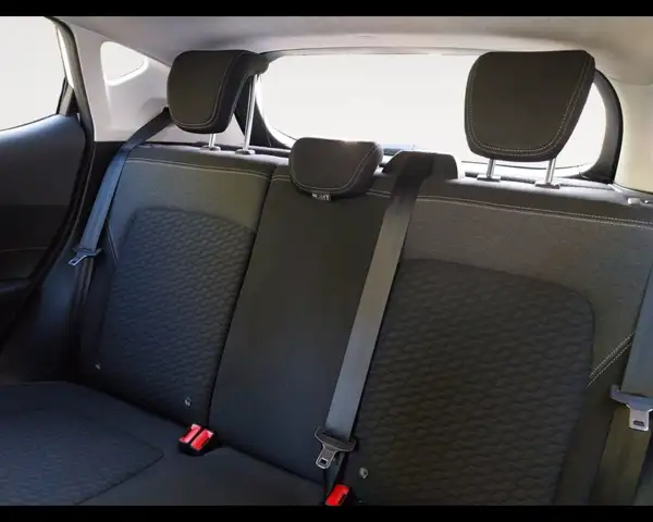 Ford Fiesta view 13
