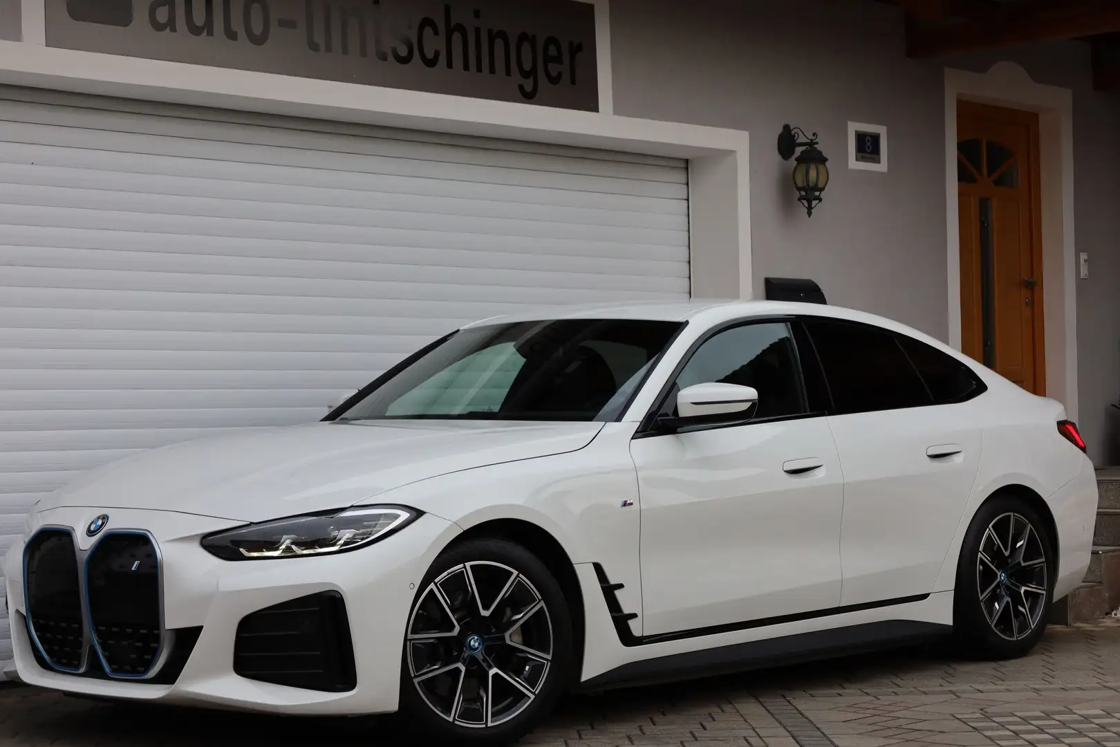 BMW i4 i4 eDrive40 80,7kWh *M_PAKET-H&K-LED-NAVI-8_fach* Weiß - 1