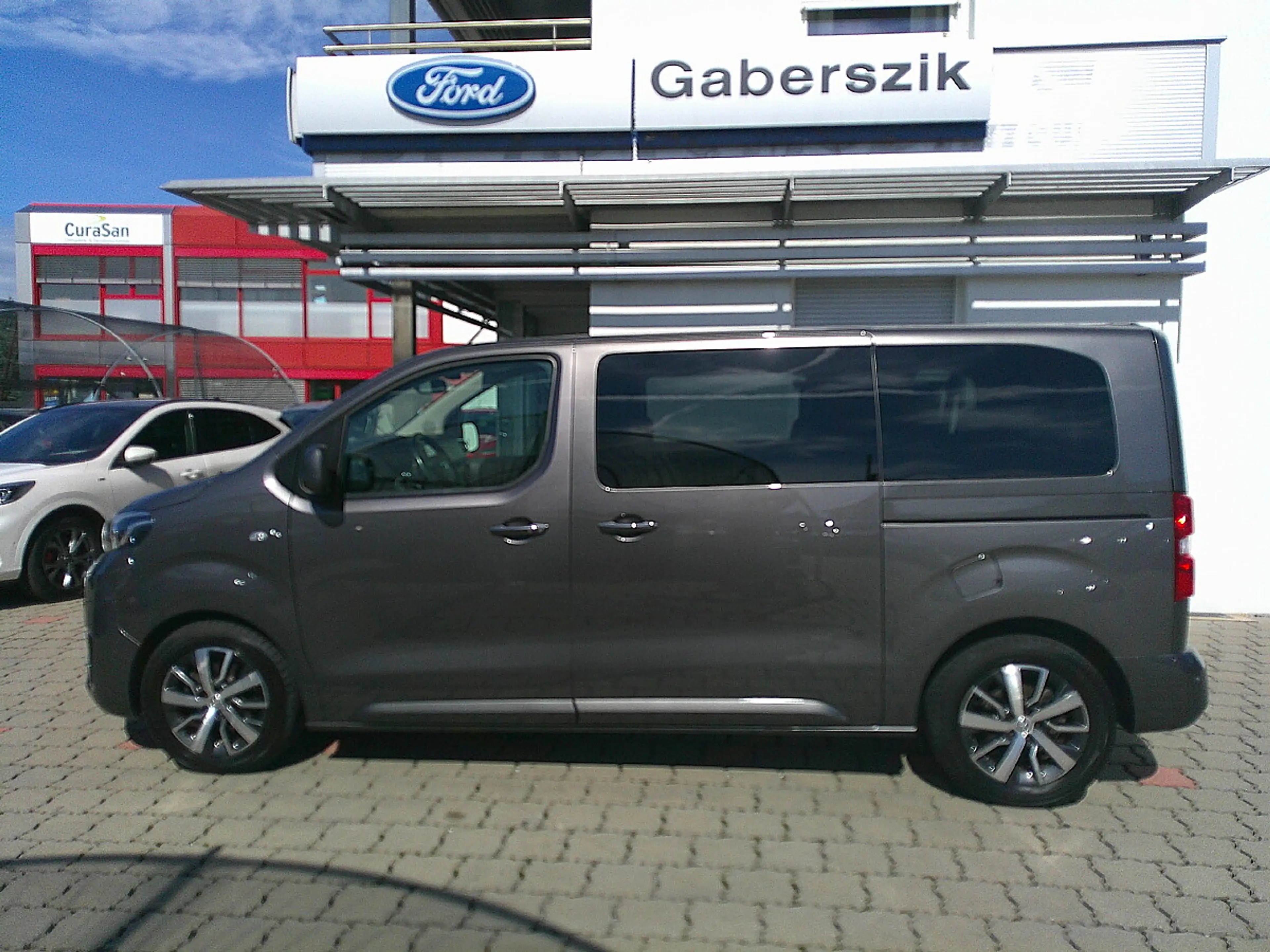 Toyota Proace Verso 2,0 D-4D 180 Medium Family+ Aut. — photo 2