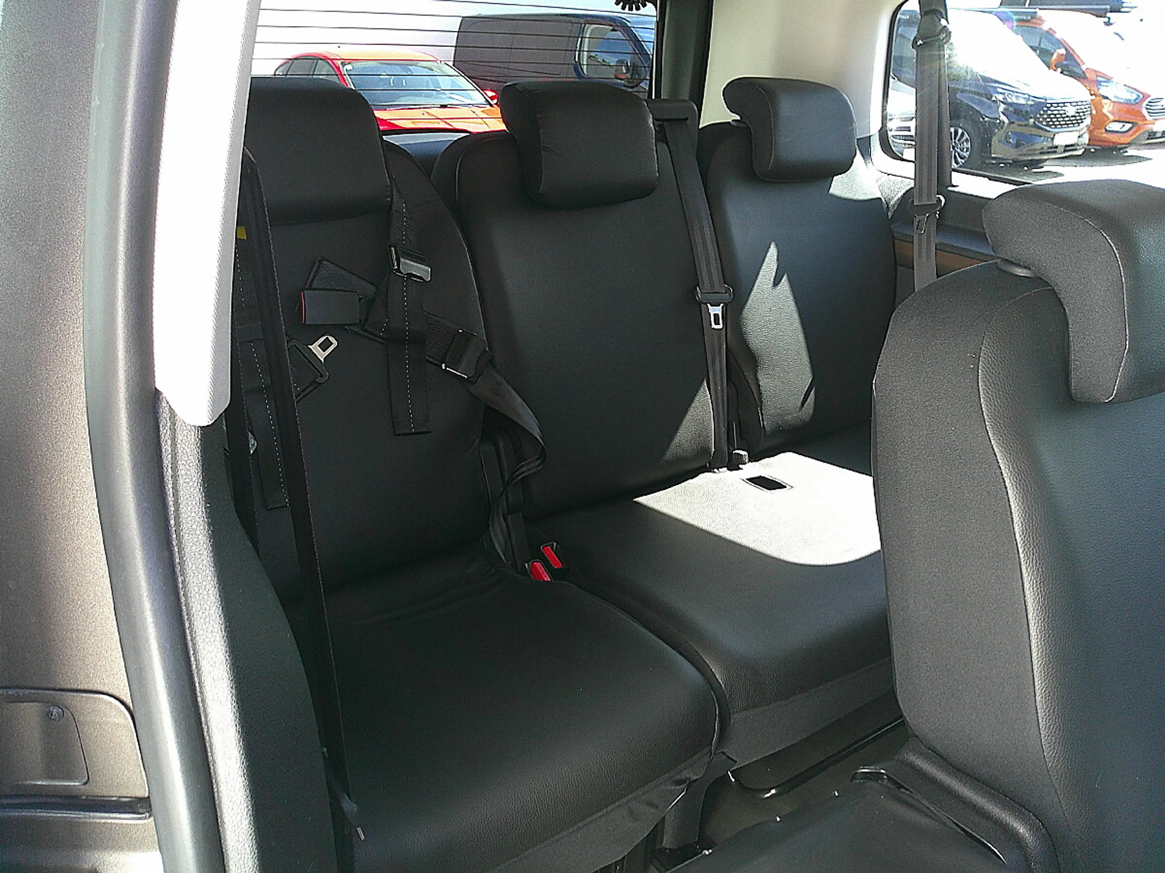 Toyota Proace Verso 2,0 D-4D 180 Medium Family+ Aut. — photo 7