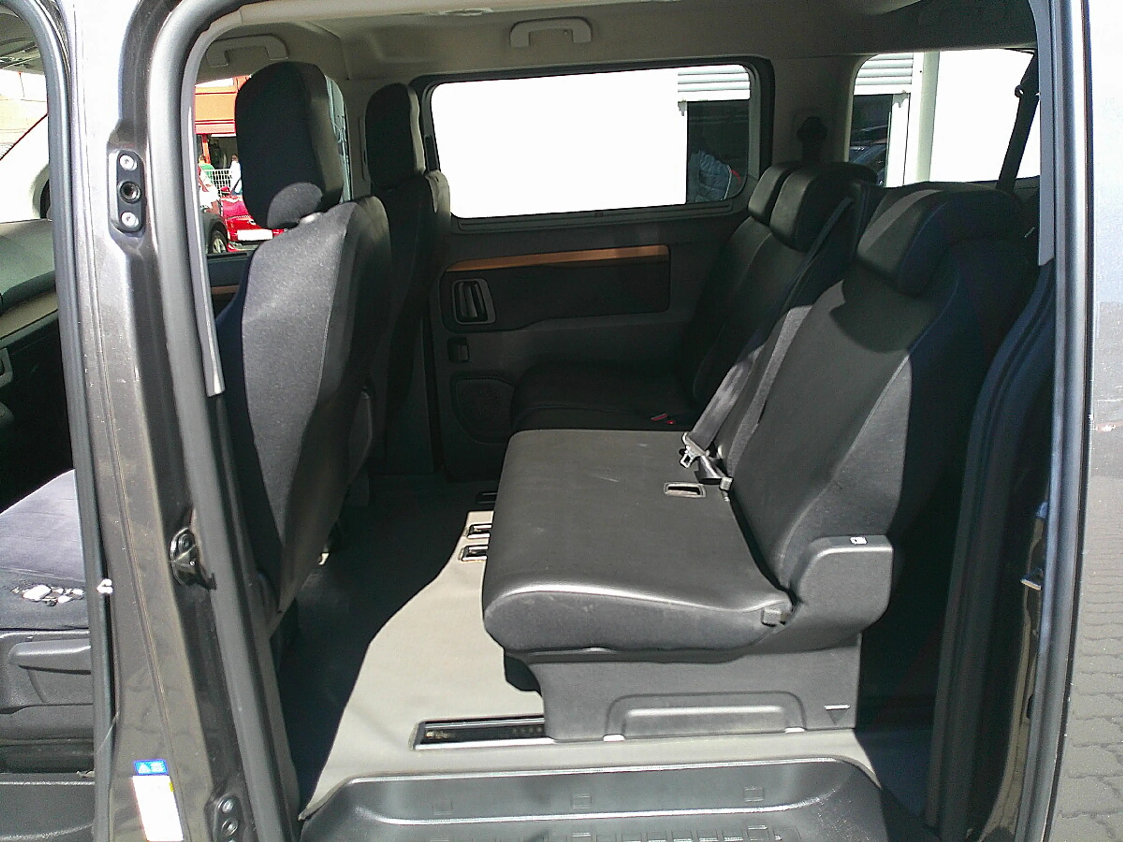 Toyota Proace Verso 2,0 D-4D 180 Medium Family+ Aut. — photo 12