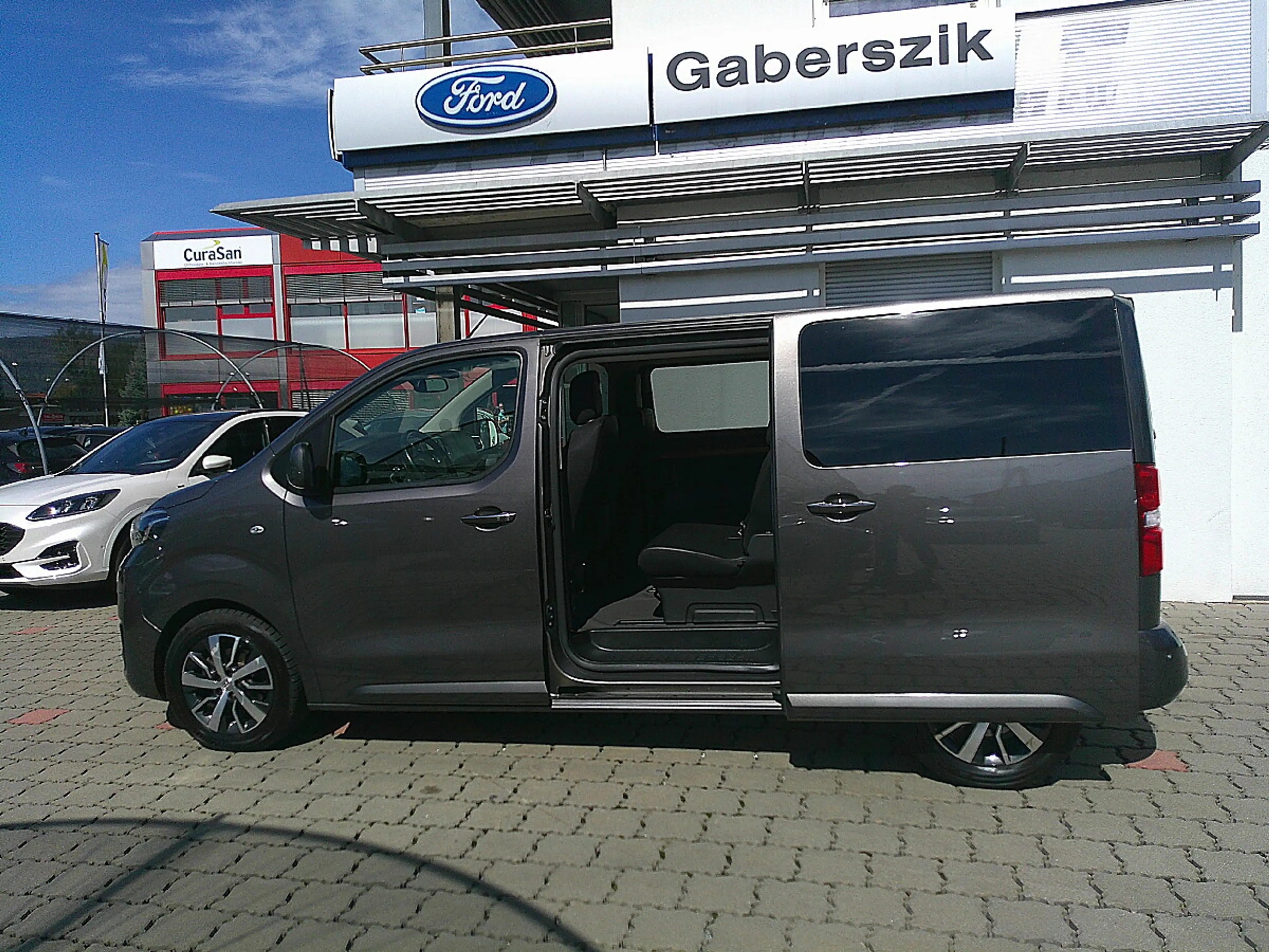Toyota Proace Verso 2,0 D-4D 180 Medium Family+ Aut. — photo 9