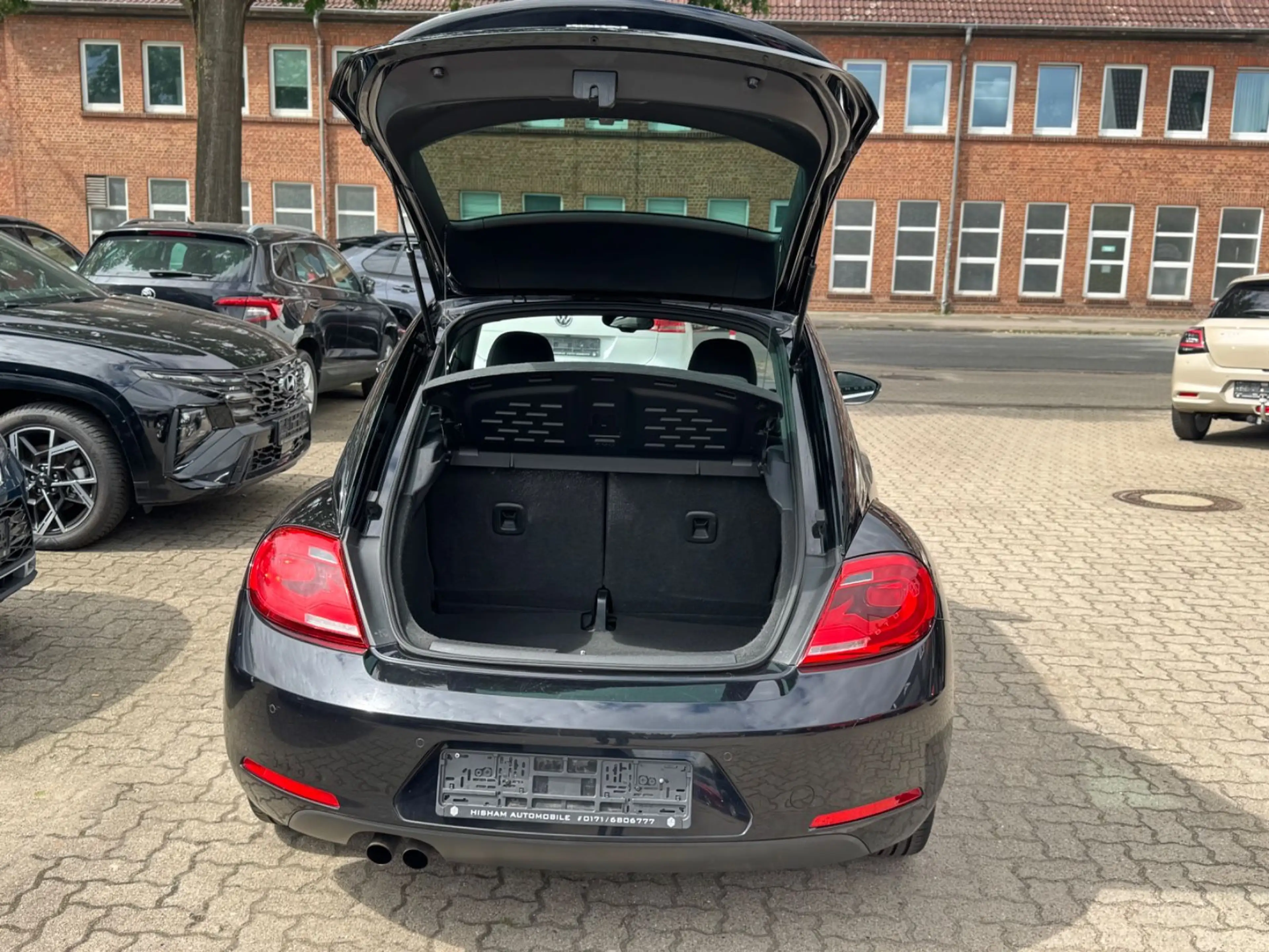 Volkswagen Beetle 2,0TDI Sport/AUTOMATIK/SHZ/PDC/TÜV NEU — photo 11