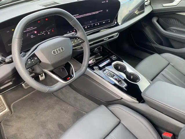 Audi A6 view 13