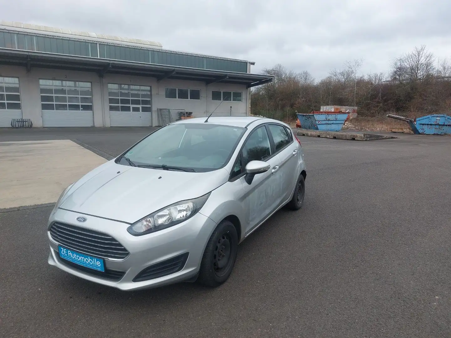 Ford Fiesta Trend Silber - 2
