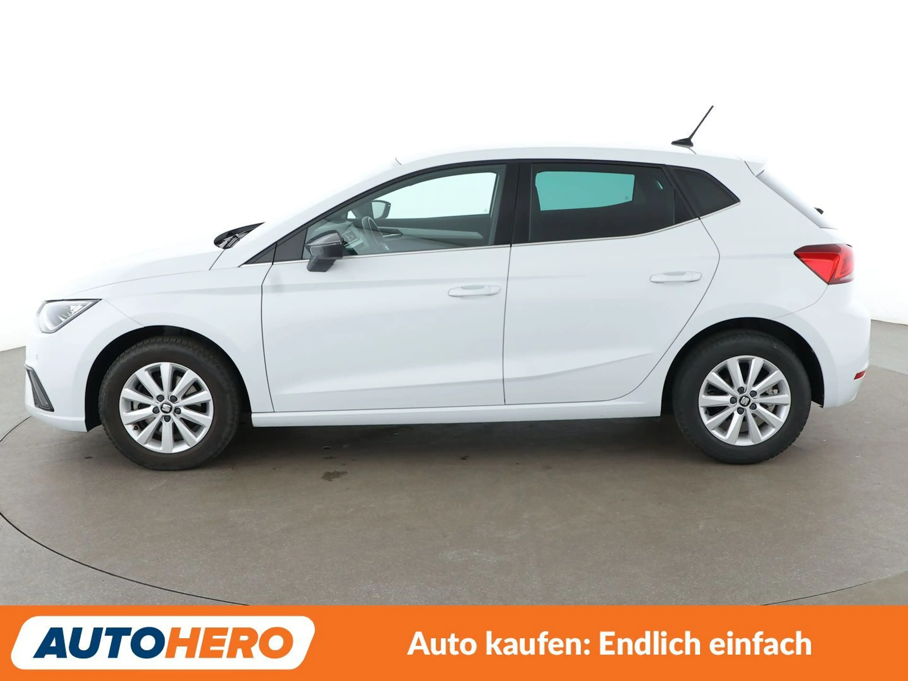 SEAT Ibiza 1.0 TSI Xcellence*NAVI*LED*ACC*CAM*PDC*SHZ* — photo 3