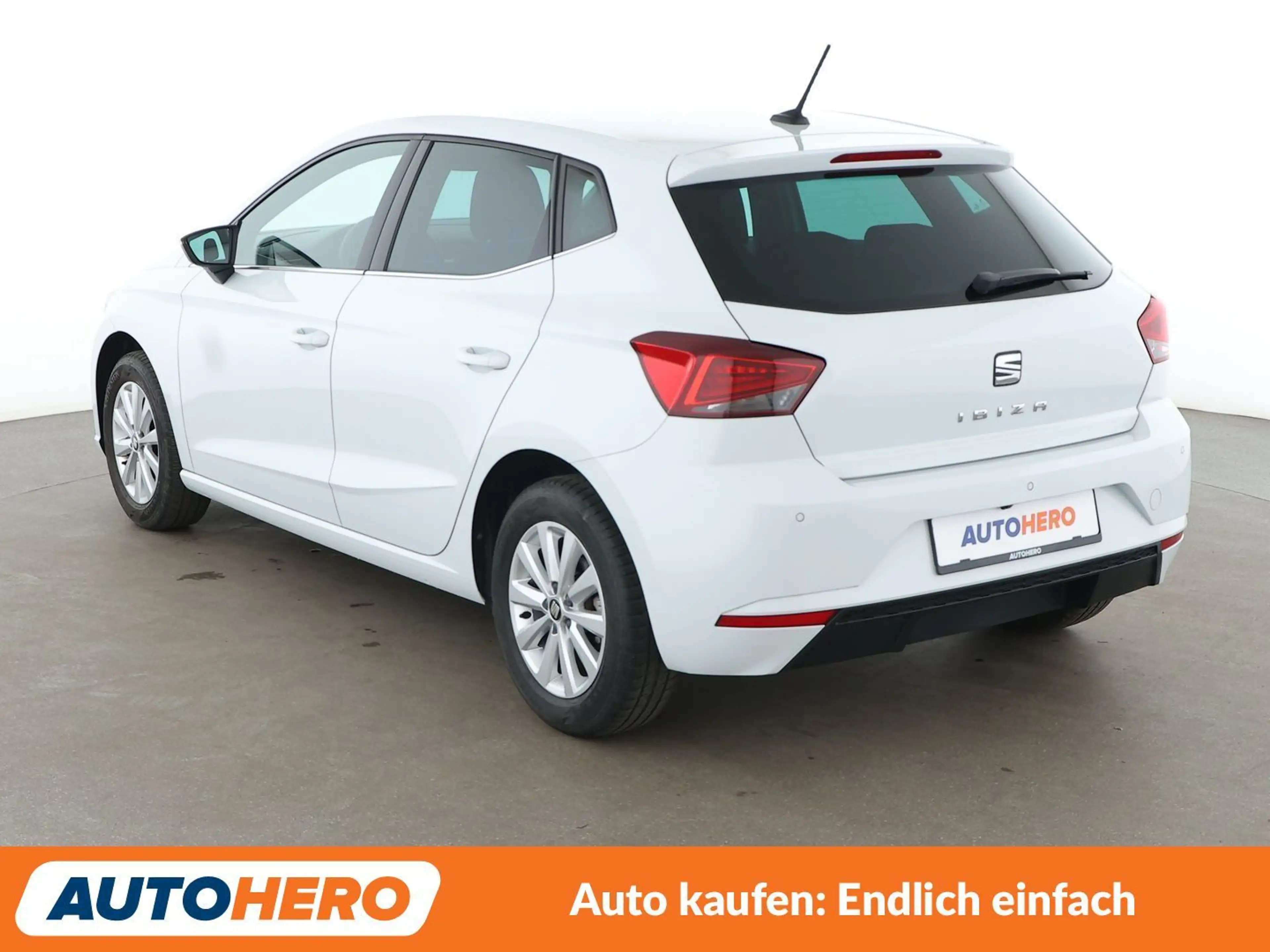 SEAT Ibiza 1.0 TSI Xcellence*NAVI*LED*ACC*CAM*PDC*SHZ* — photo 4