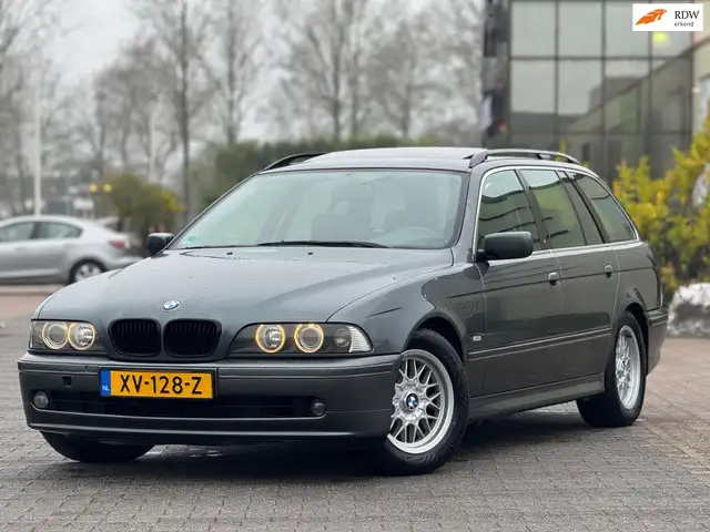 BMW 520 5-serie Touring 520i | High Executive | Schuifdak