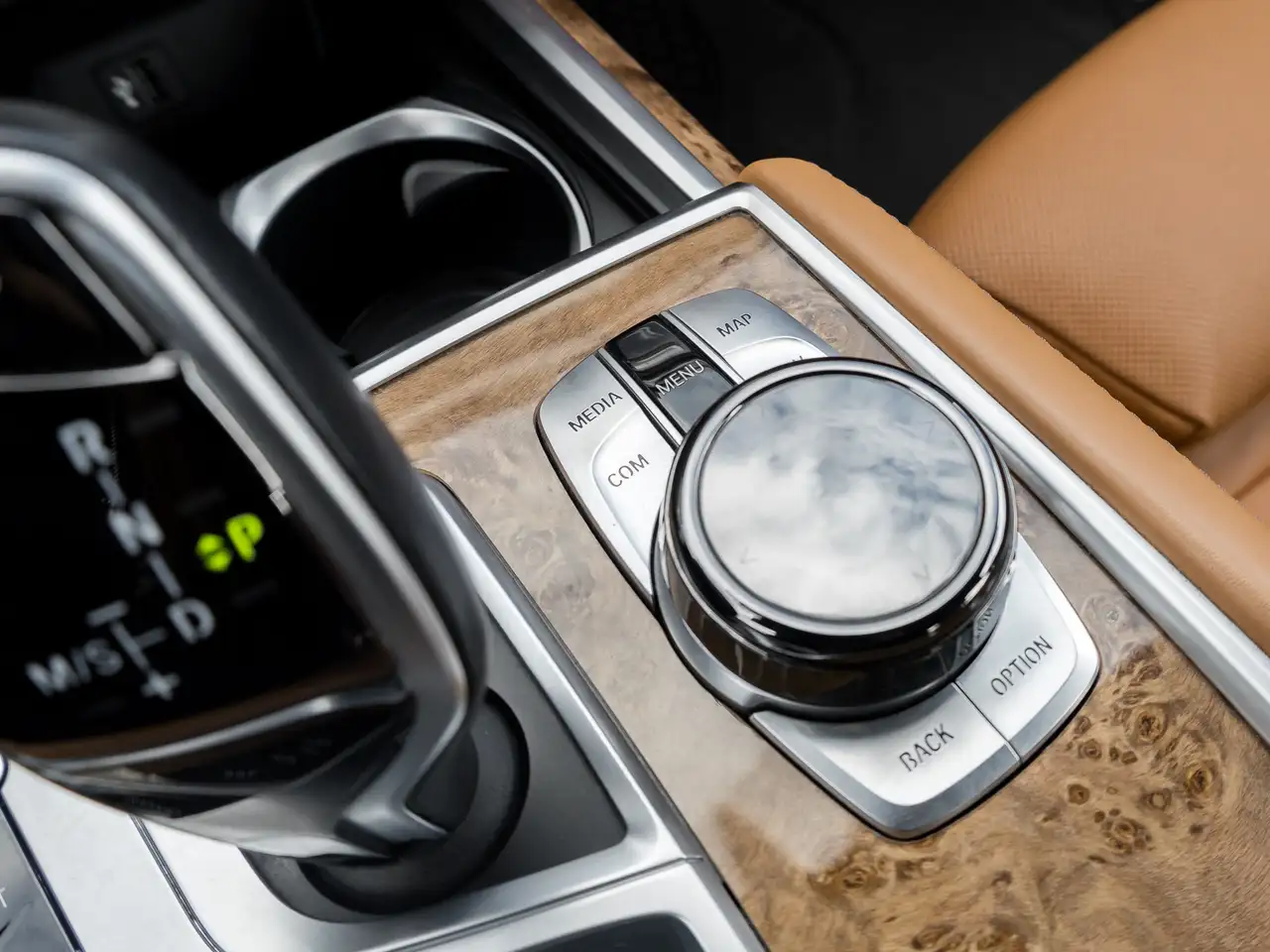 BMW 7 Series снимка BMW 7 Series