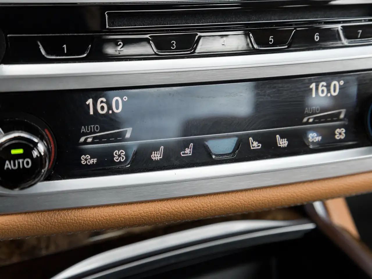 BMW 7 Series снимка BMW 7 Series