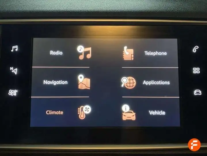 Peugeot 308 2018, foto 16