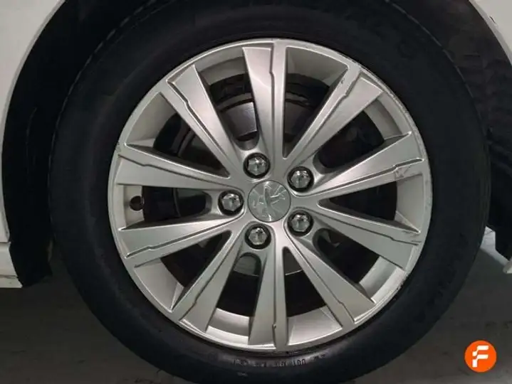 Peugeot 308 2018, foto 32