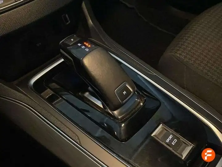 Peugeot 308 2018, foto 19