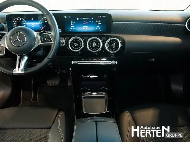 Mercedes-Benz A-Class view 10
