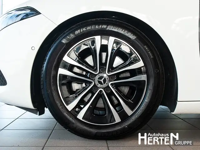 Mercedes-Benz A-Class view 5