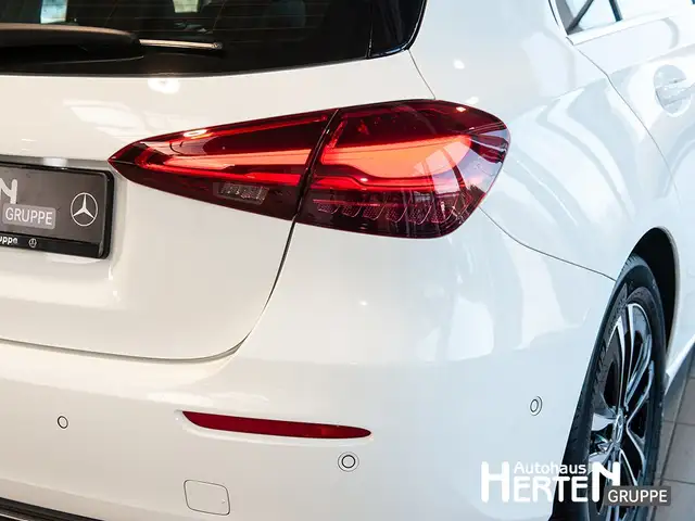 Mercedes-Benz A-Class view 14
