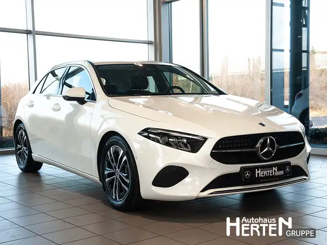Mercedes-Benz A-Class view 3