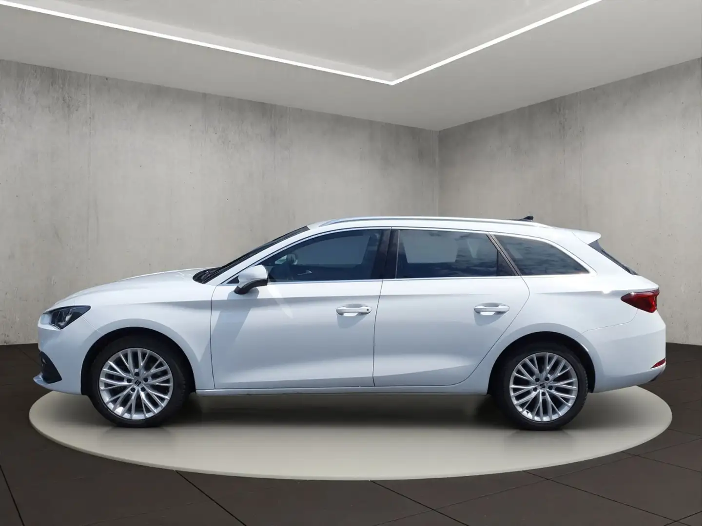 SEAT Leon Sportstourer 2.0 TDI Xcellence Allwetterrei Weiß - 2